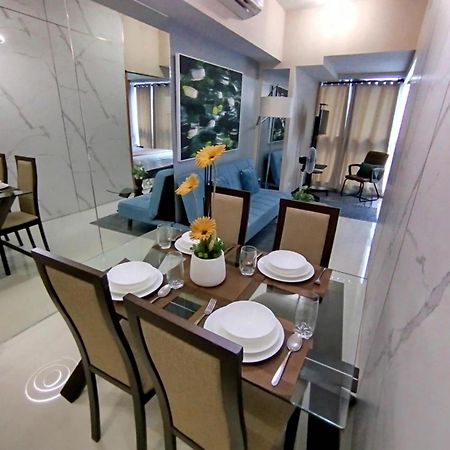 Cozy 1Br Uptown Parksuites Tower1 Bgc Манила Экстерьер фото